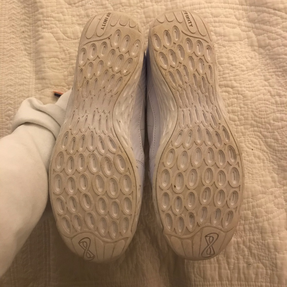 Infinity Cheer Shoes - Picture 4 of 4